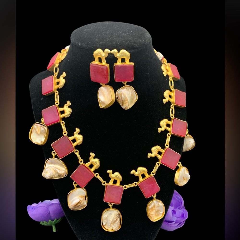 Mother pearl stone  camel necklace